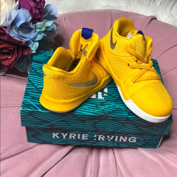 nike kyrie irving kids gold